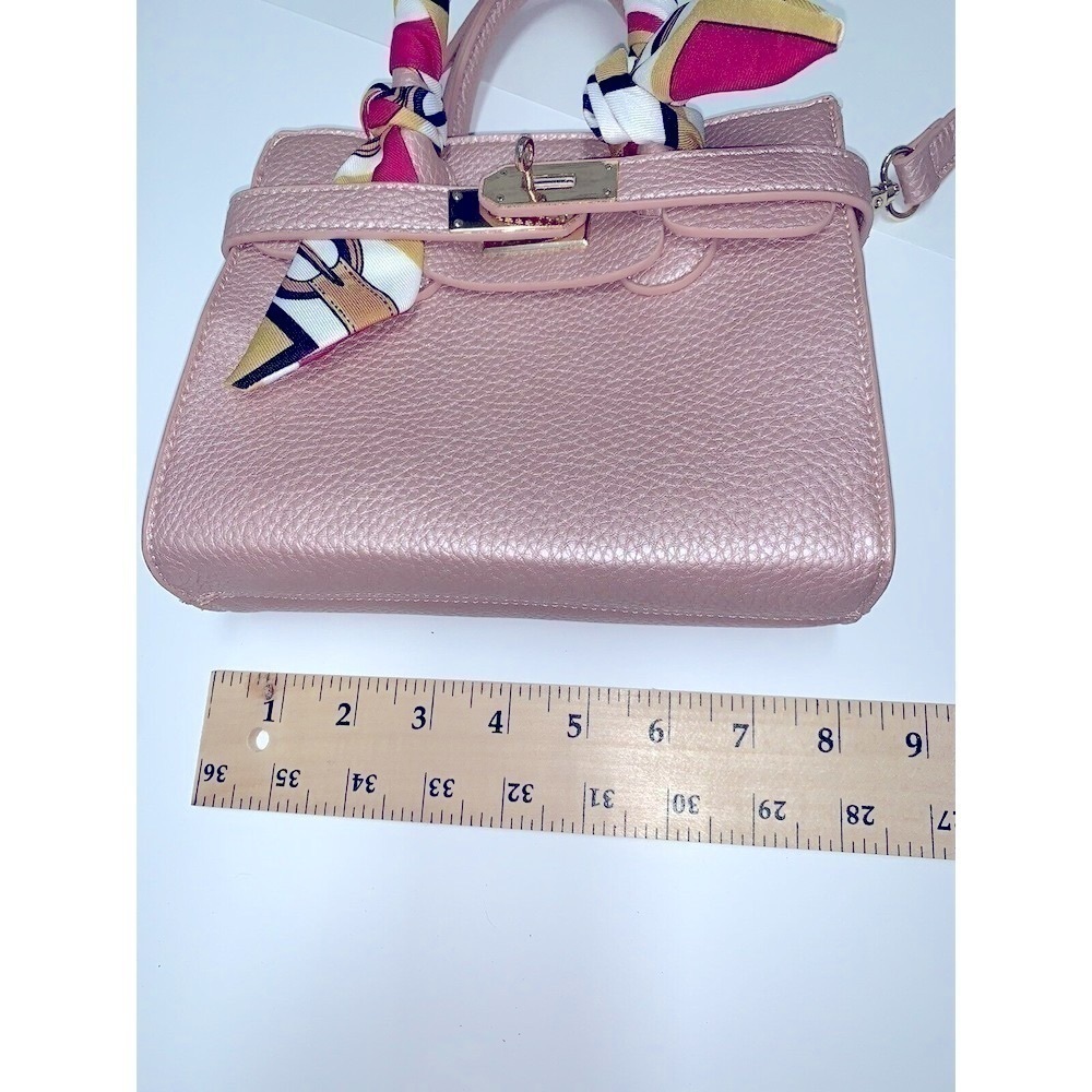 𝅺Chloe K‎ Small Kate Pink Handbag - Picture 2 of 4